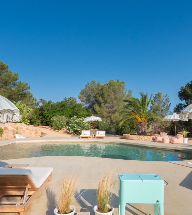 Resa Estates finca Can Floral Ibiza sale koop pool area 4.jpg